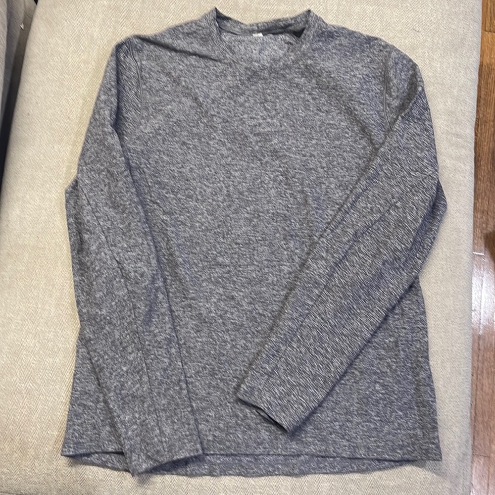Lululemon reflective shirt long sleeve.